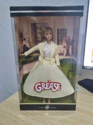 Barbie Sandy Grease Vestito