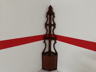 ESTANTERÍA RINCONERA DE MADERA