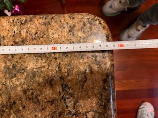 Mesa de mármol y forja