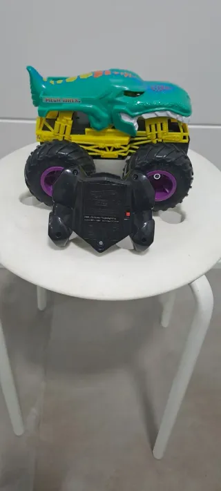 Hot Wheels Mega Wrex RC Camión Monstruo