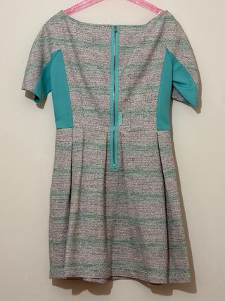 Vestido Highly Preppy con etiqueta