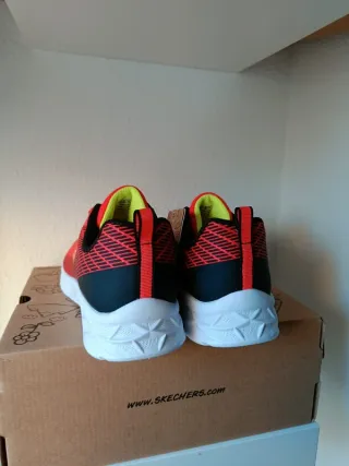 Zapatillas Skechers Summits Rojas 40