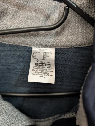 Sudadera gris y azul con botones tribord decatlon