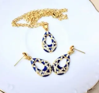 Conjunto Collar y Pendientes Dorados Azul Zafiro