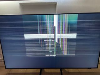 TV Samsung Crystal UHD 55' Pantalla Rota