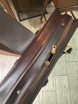 Valigia vintage con stampa