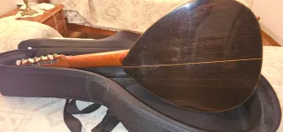 Laúd 12 cuerdas casi nuevo