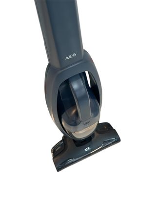 ASPIRADOR AEG QX7 20W CON CARGADOR