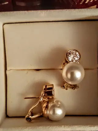 Pendientes Majorica Perla y Circonita Dorados