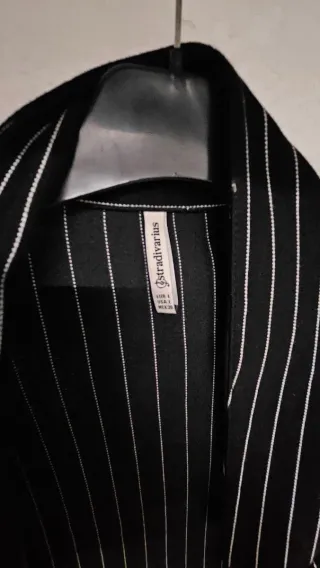 Blazer rayas blancas botones manga