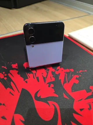 Samsung Galaxy Z Flip 4 Viola