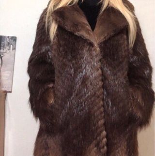 Abrigo de pelo natural Nuevo (Tara) No negociable