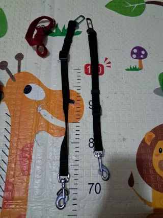 2 cinturones de seguridad coche. Perros.