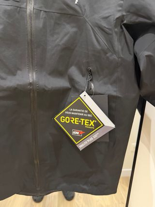 Chaqueta Cortavientos Arc'teryx Negra