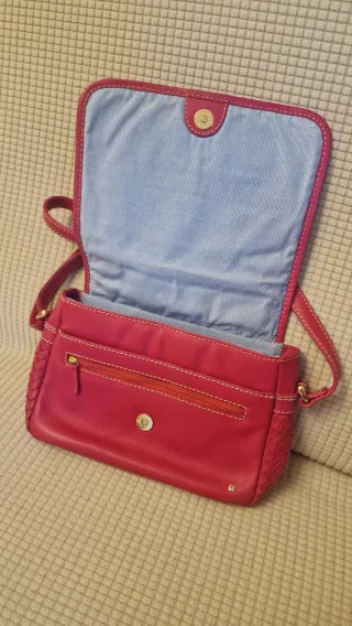 Bolso fucsia de piel