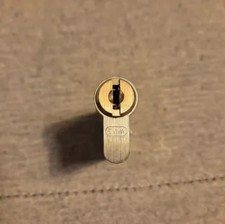 Cerradura EVVA MCS con 5 llaves y tarjeta