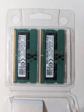 2x Samsung 16GB DDR5 SODIMM RAM