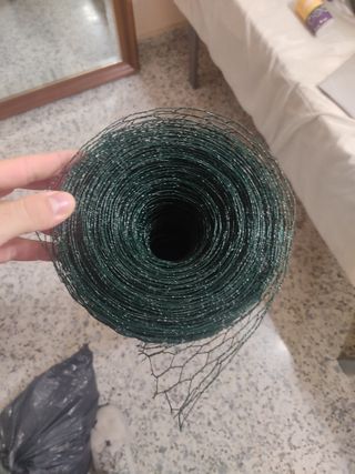19 m Alambre metálico plastificado verde