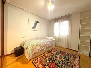 Piso en alquiler en Zona Teatro Campoamor en Oviedo