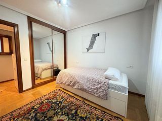 Piso en alquiler en Zona Teatro Campoamor en Oviedo