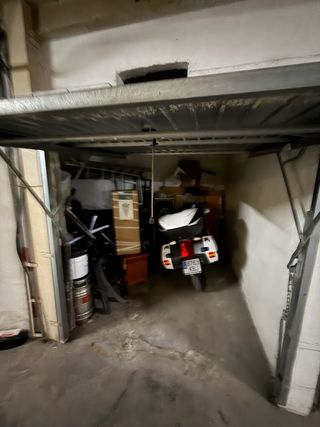 GARAJE PEQUEÑO CON PORTÓN - la casona MORAIRA