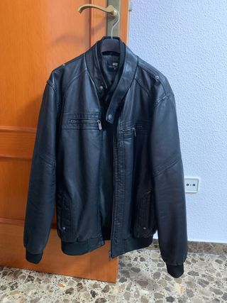 Chaqueta Piel Sintética Negra