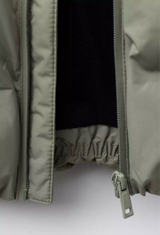 Chaquetón Zara water and wind protection