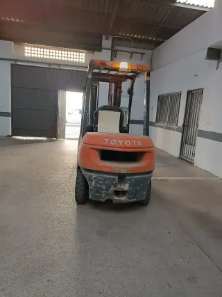 Carretilla elevadora Toyota SAS 25