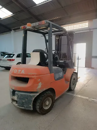 Carretilla elevadora Toyota SAS 25