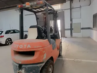 Carretilla elevadora Toyota SAS 25