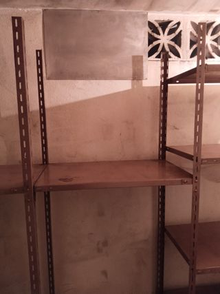 trastero zona centro en calle Pedro Niño.