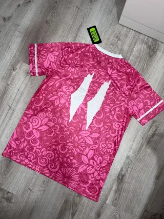 Camiseta Palestina floral rosa