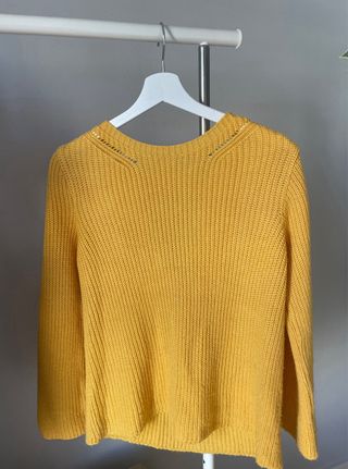 Jersey amarillo espalda abierta