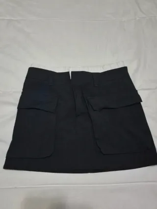 Minifalda negra cargo mujer