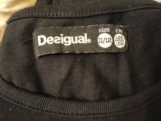 Vestido Desigual Negro con Flores Multicolor