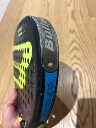 Pala Bullpadel Vertex 2