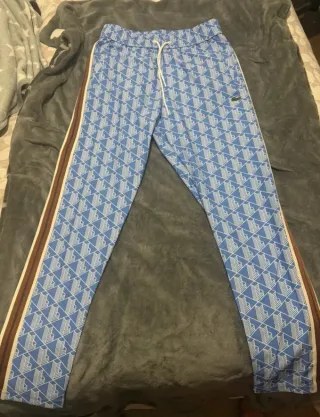 Pantalones deportivos Lacoste