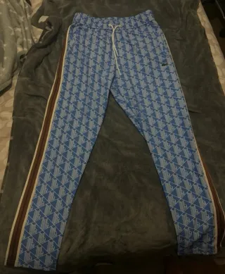 Pantalones deportivos Lacoste