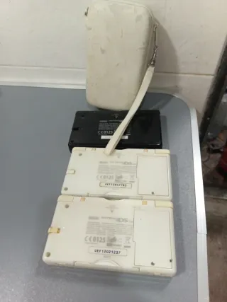 Lote 3 Nintendo DS Lite (Negra y Blanca)