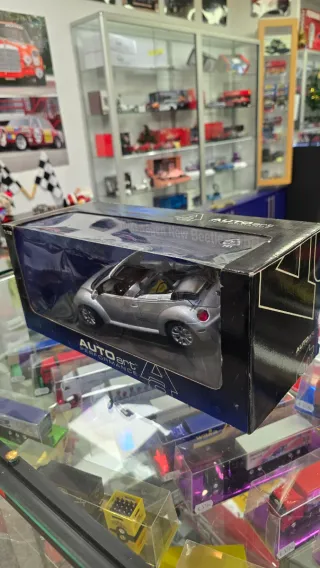 Volkswagen Beetle Cabriolet 1:18 AutoArt