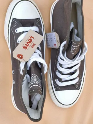 Sneakers Levi's Unisex Verde Militare Tg. 36 nuove