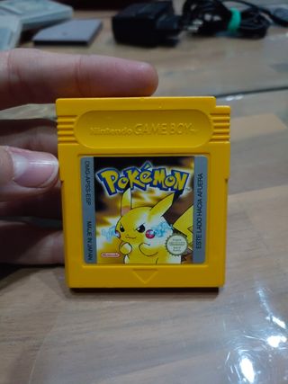 Pokemon Pikachu Game Boy Nintendo DMG-APSS-ESP