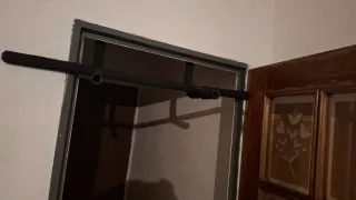 Barra dominadas puerta y cinta de regalo