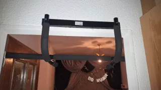 Barra dominadas puerta y cinta de regalo