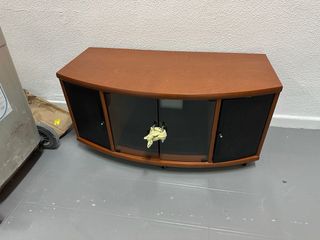 Mueble TV curvo madera y cristal