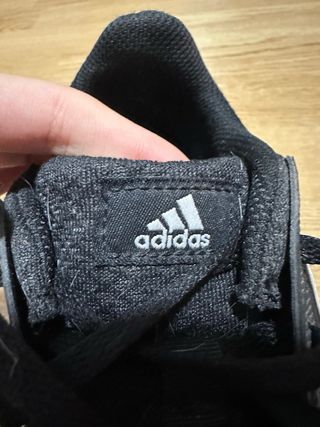 Zapatillas Adidas running, talla 41 1/3, como nuev