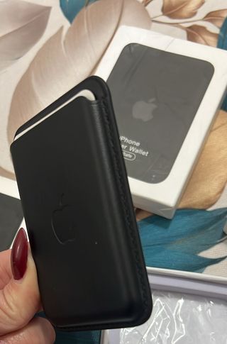 Portafoglio Apple in pelle nero