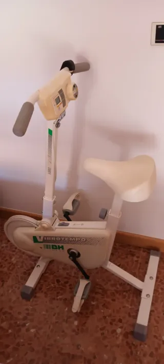 Bicicleta Estática BH Vibrotempo