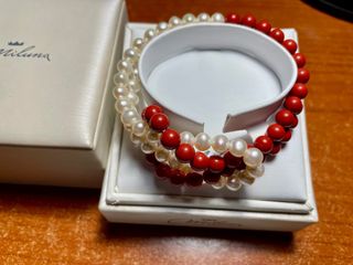 Bracciale Miluna perle bianche e corallo rosso