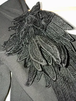 Vestido de fiesta negro con encaje